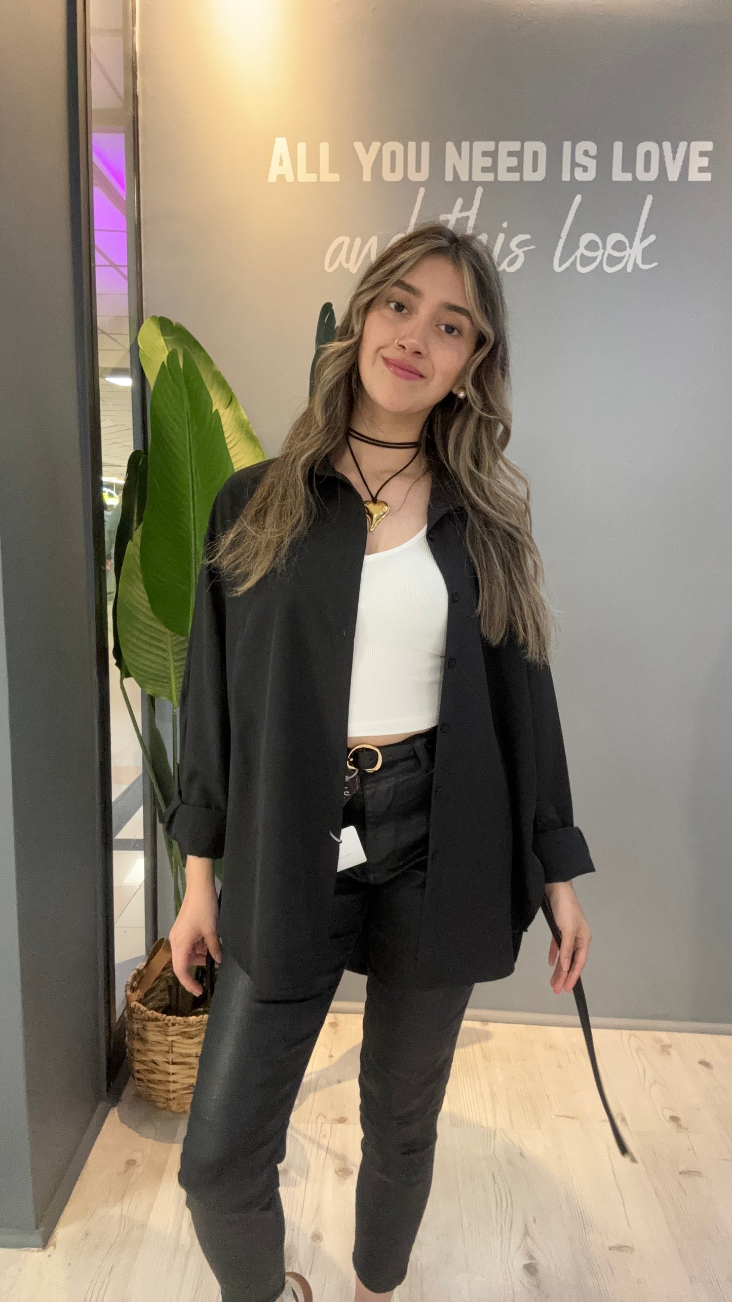 BLUSA OVERSIZE NEGRA