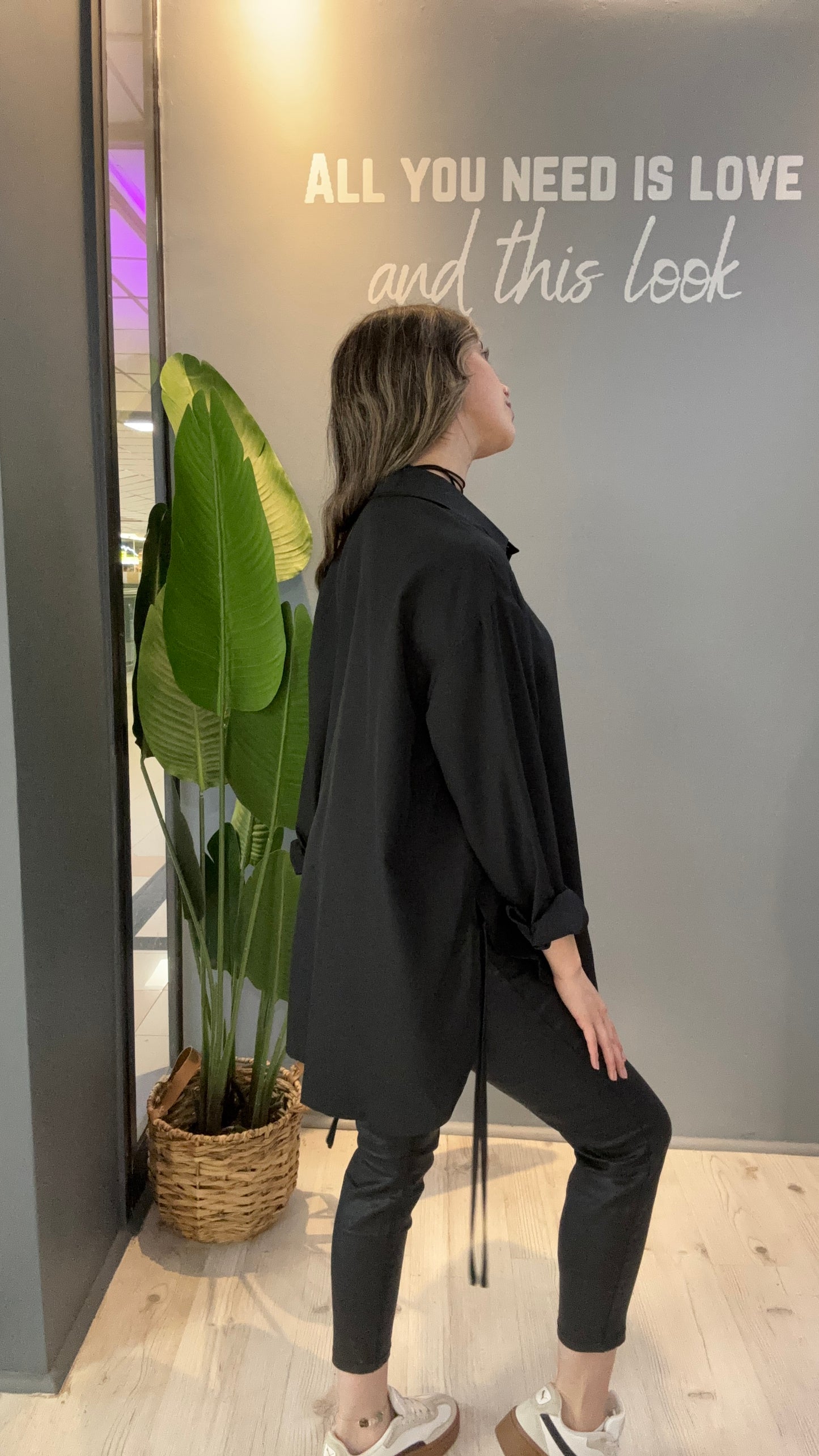 BLUSA OVERSIZE NEGRA