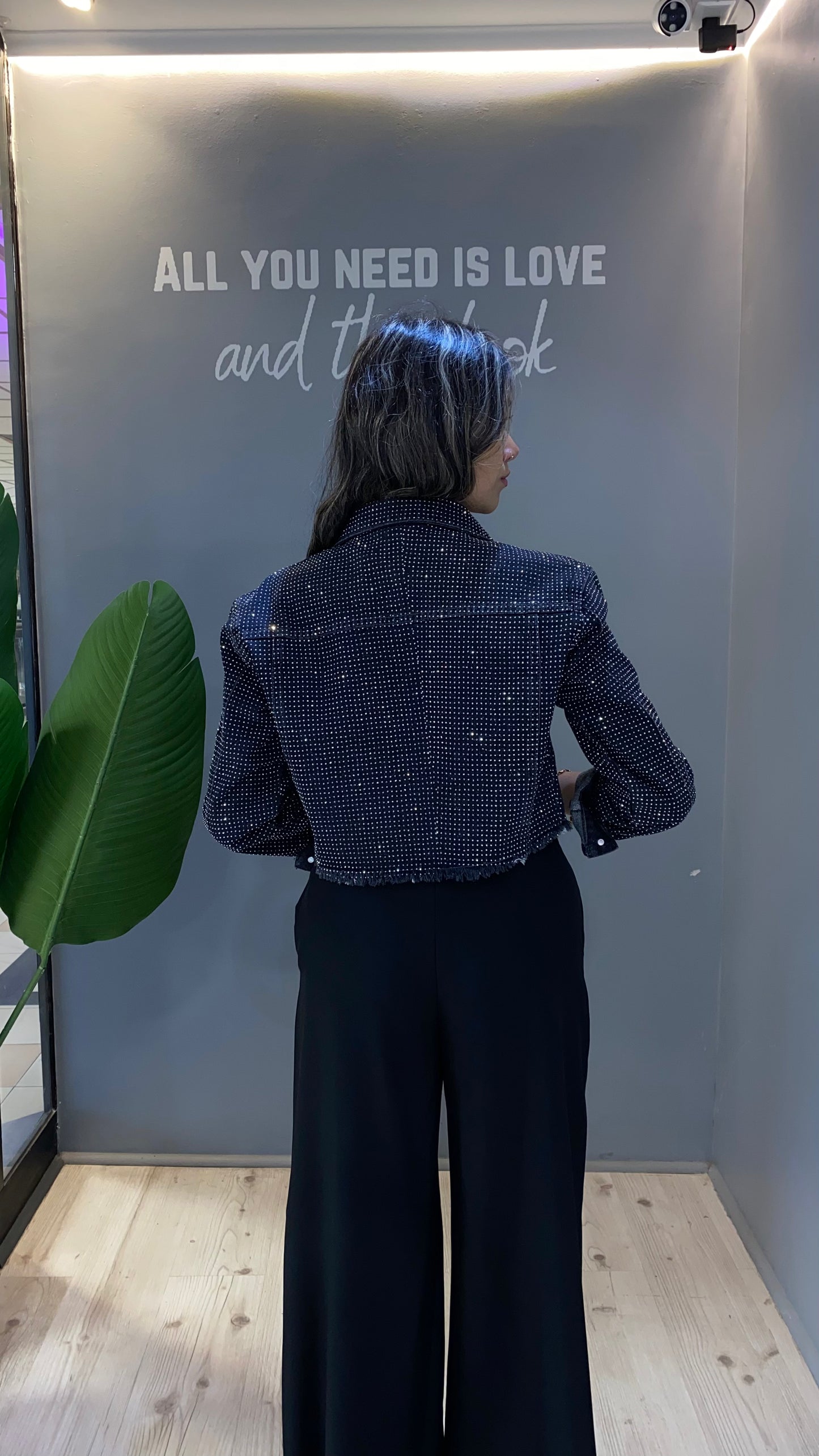 CASACA BRILLOS NEGRA J