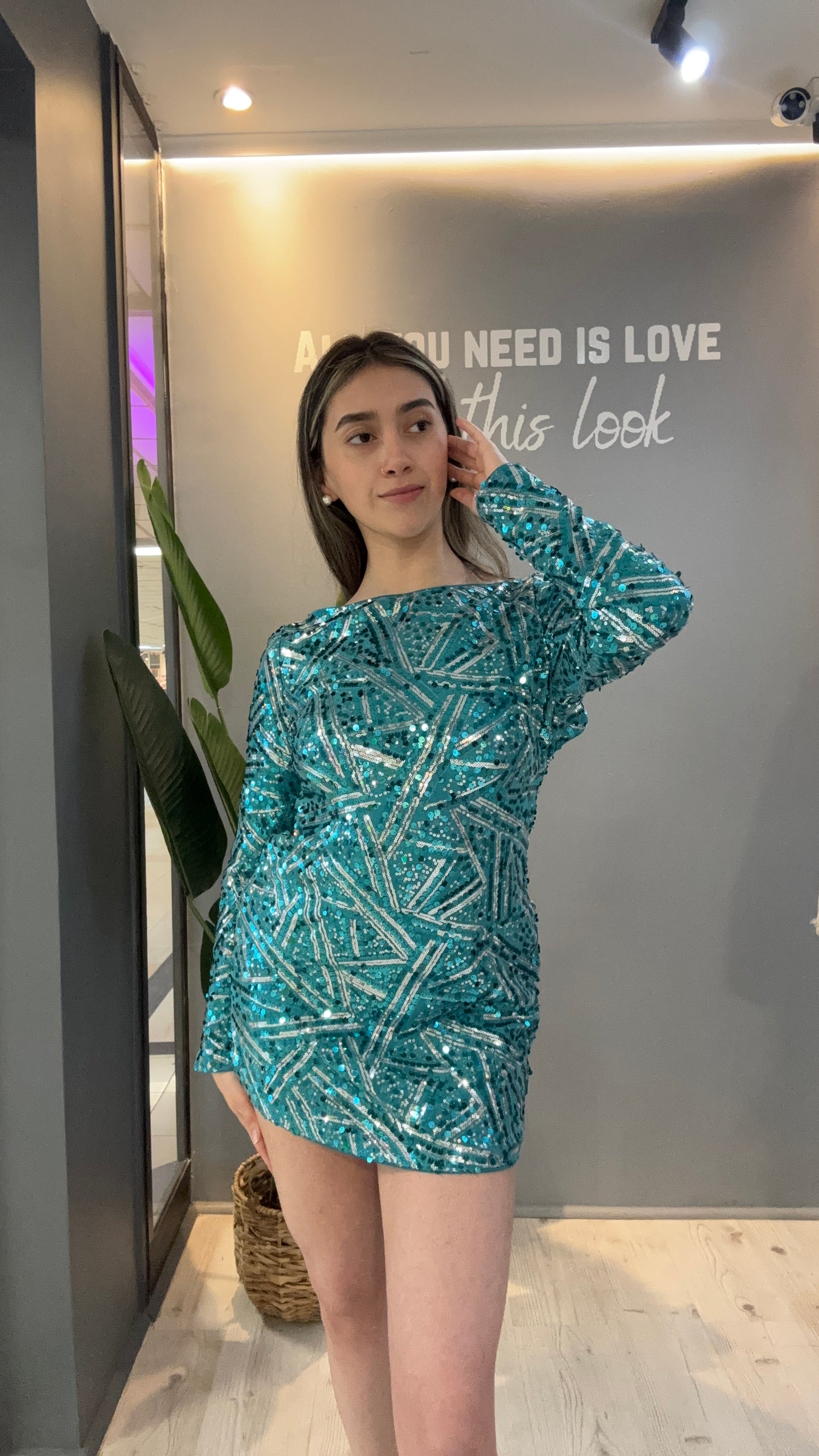 VESTIDO LENTEJUELAS CELESTE