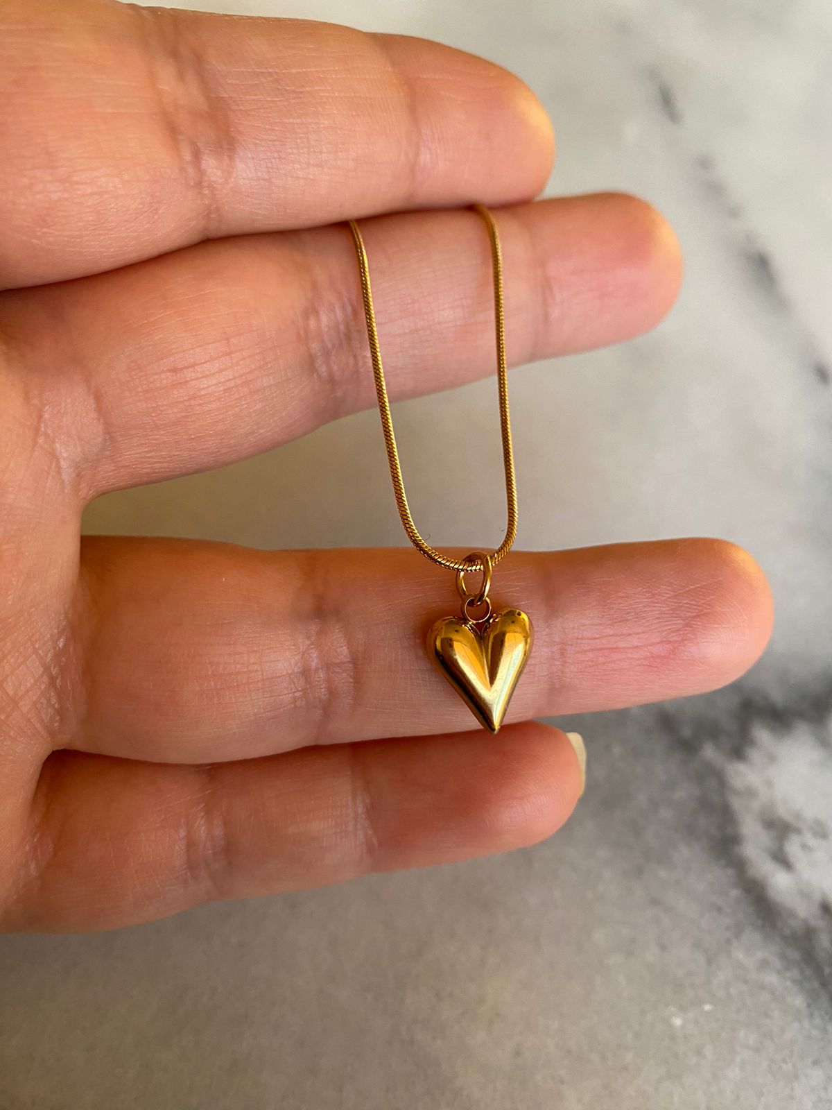COLLAR CORAZÓN DORADO ll