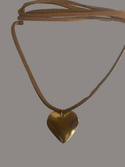COLLAR ECOCUERO CORAZÓN PEQUEÑO II
