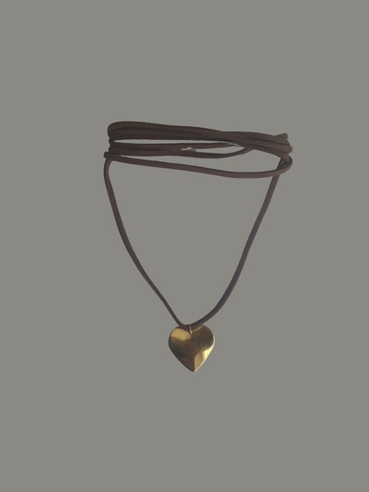 COLLAR ECOCUERO CORAZÓN PEQUEÑO V