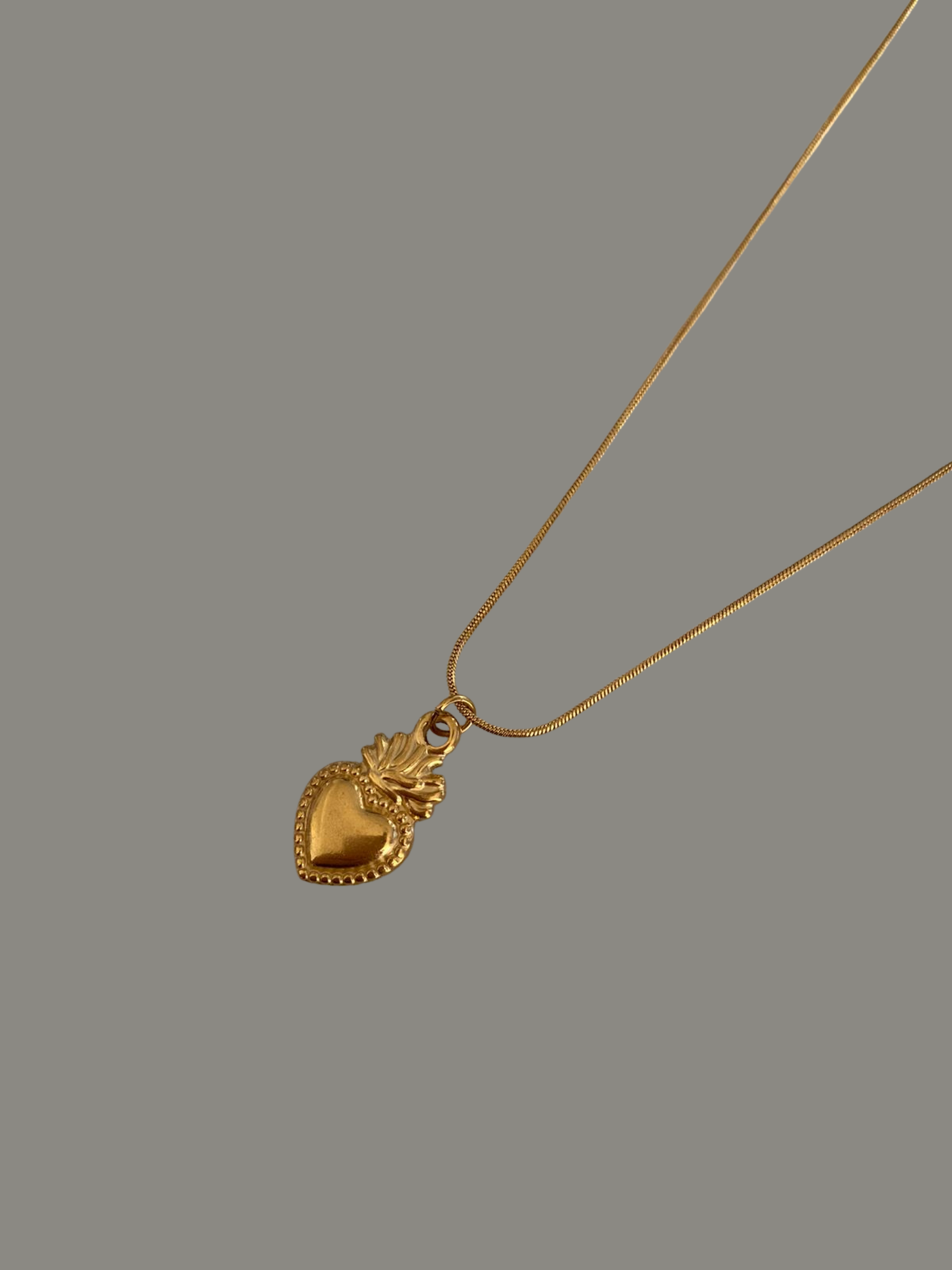 COLLAR FIRE HEART
