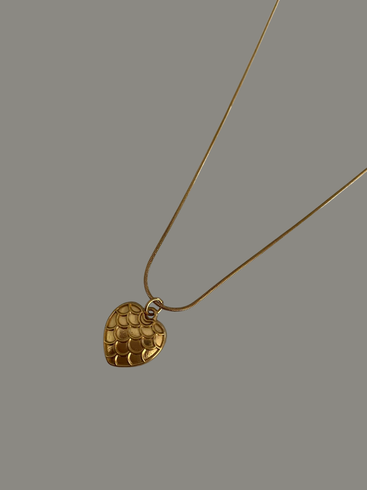 COLLAR CORAZÓN SIRENA
