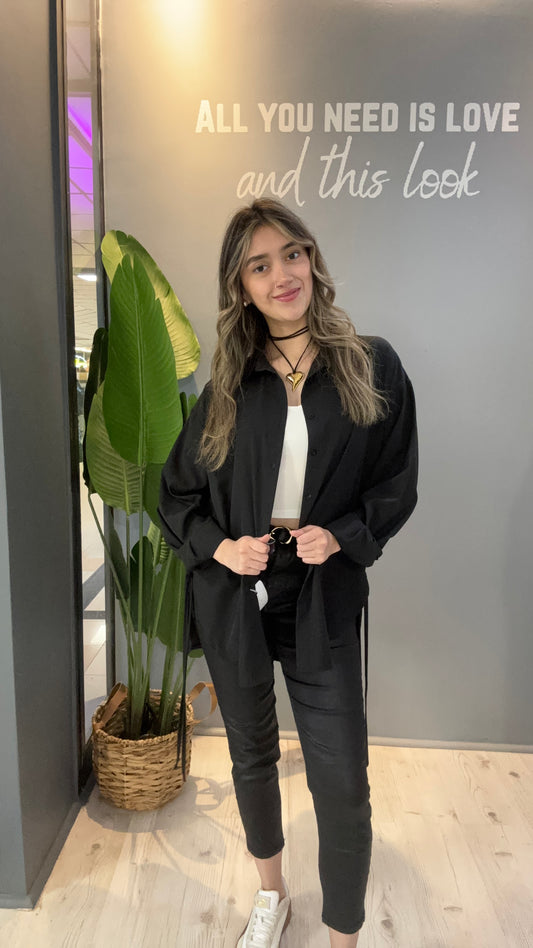 BLUSA OVERSIZE NEGRA