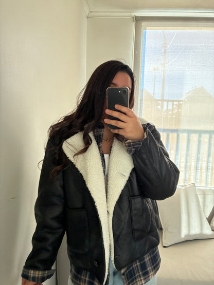 AVIADORA NEGRA