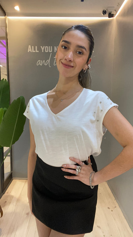 TOP CUELLO V TENDENCIA BLANCO