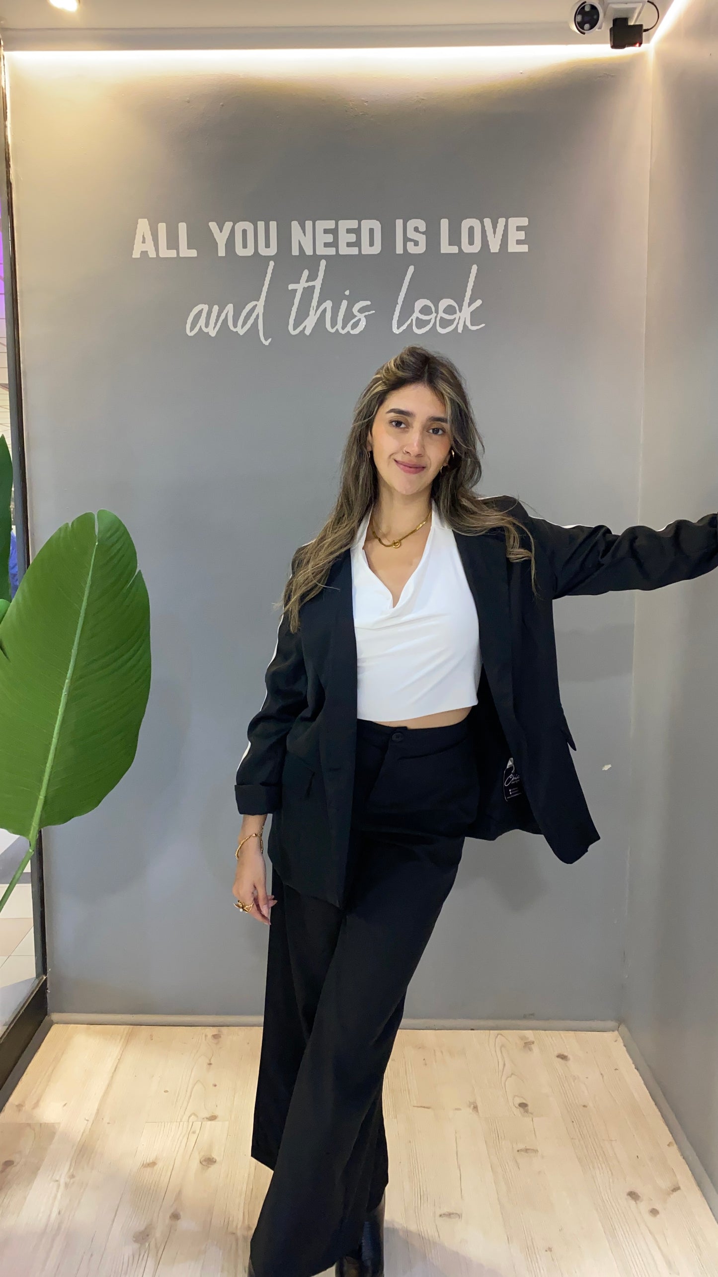 BLAZER CHOCOLATE CON LÍNEAS