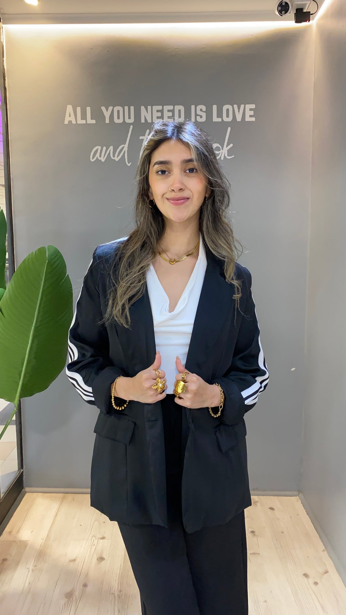 BLAZER CHOCOLATE CON LÍNEAS - S