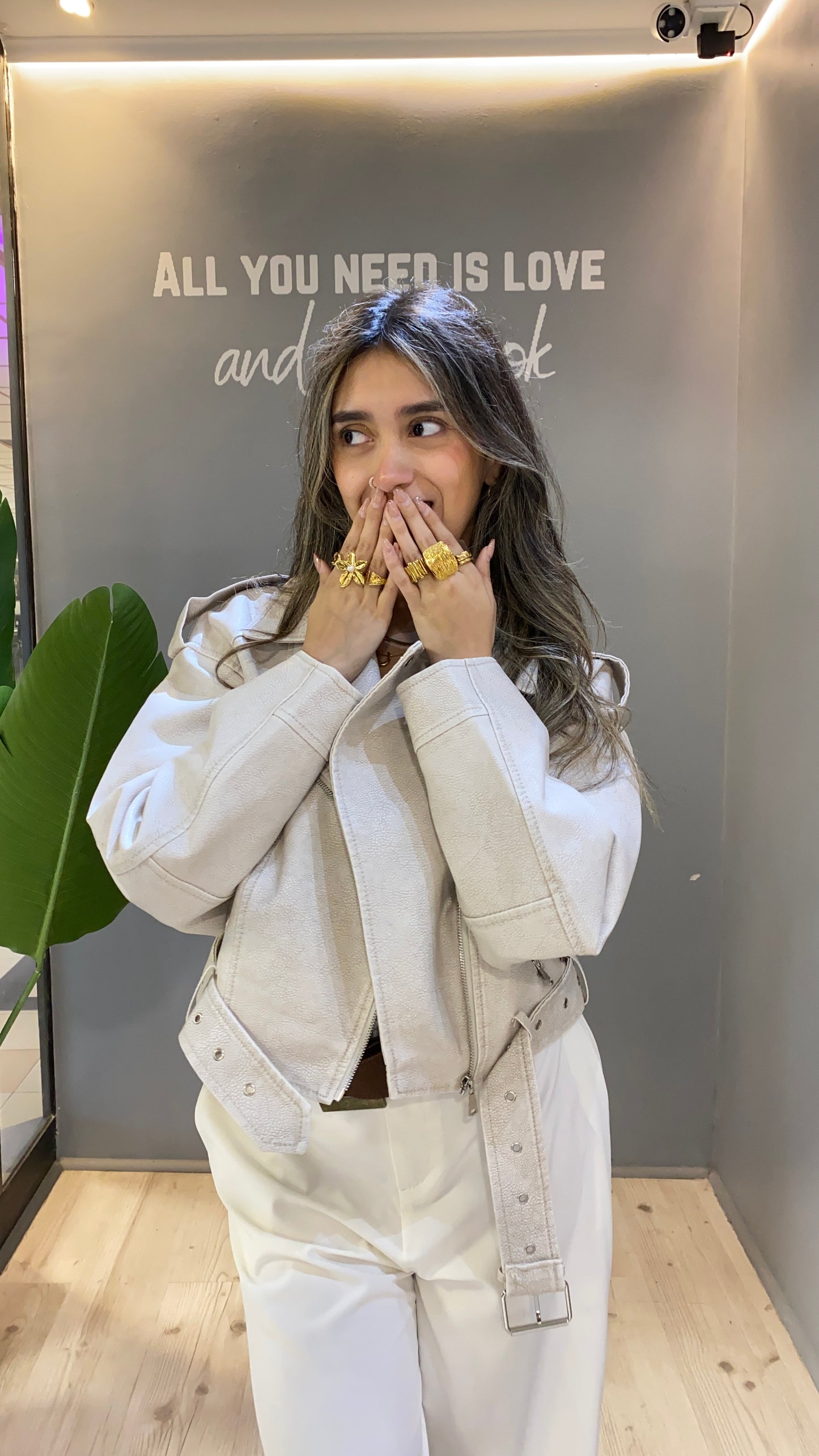 CASACA ECOCUERO BEIGE