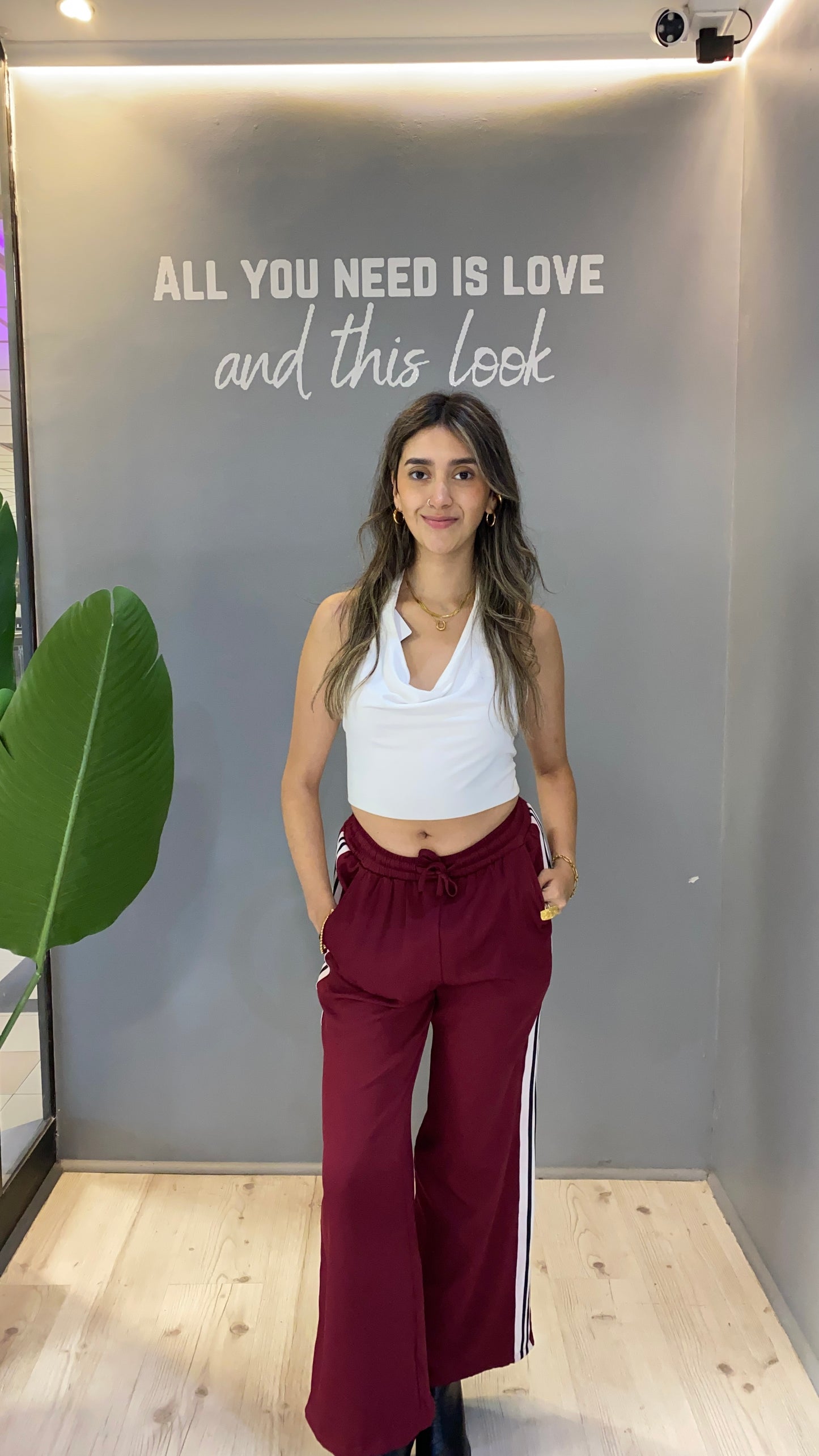 PANTALÓN BURDEO CON LÍNEAS