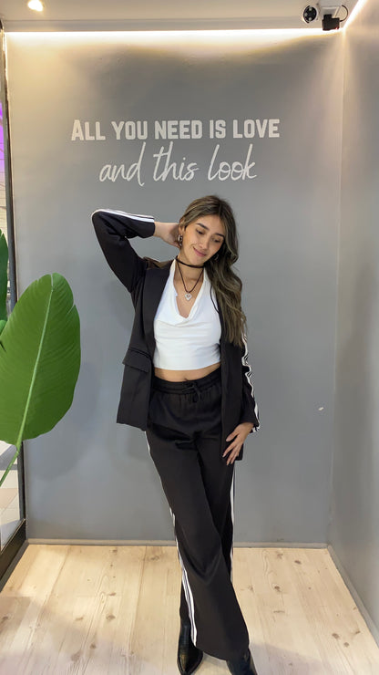 BLAZER CHOCOLATE CON LÍNEAS