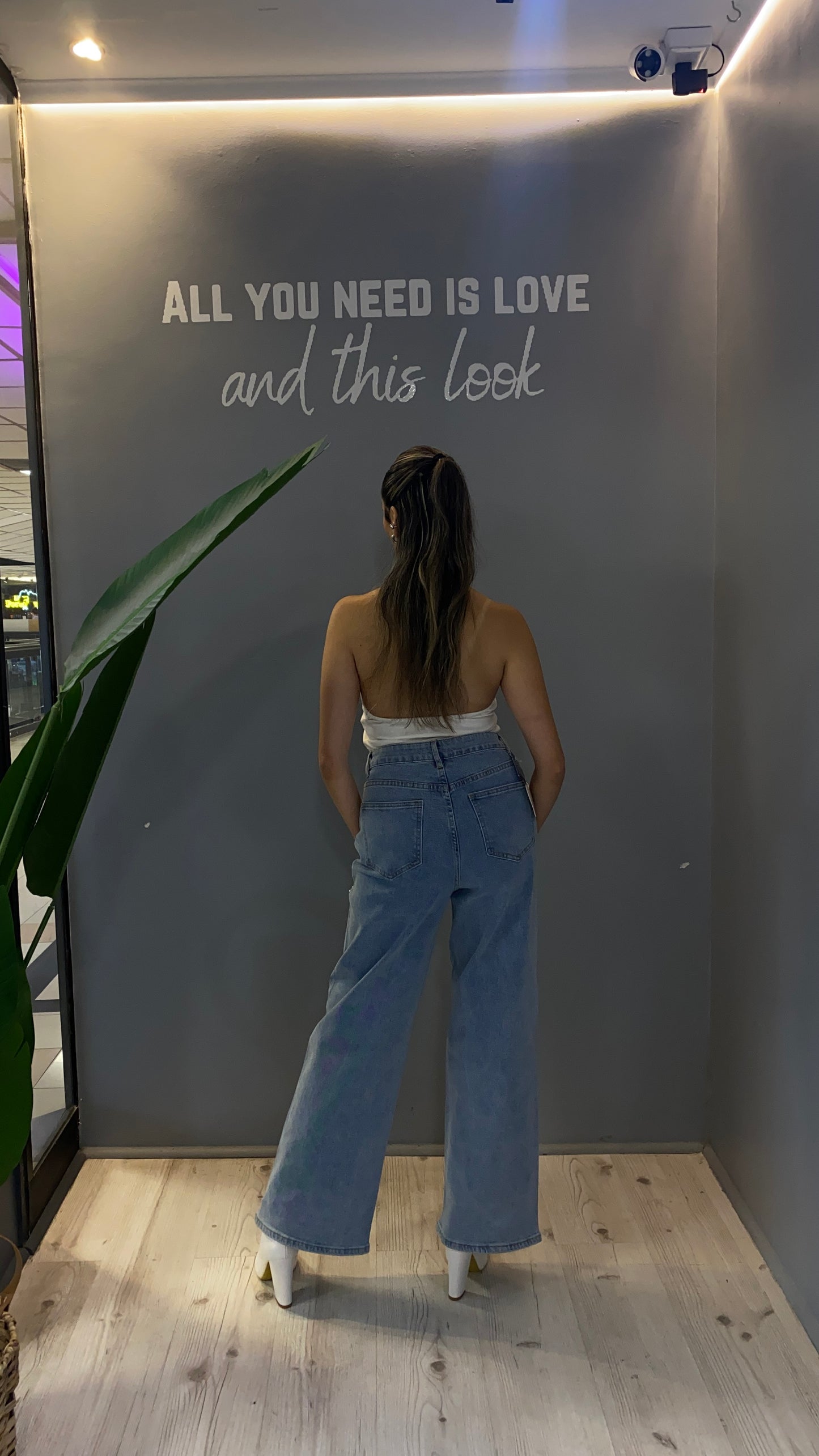 JEANS CLAROS BRILLO ESTILO LLUVIA