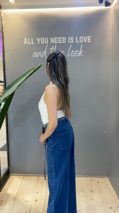 JEANS BRILLANTE CON CINTURÓN
