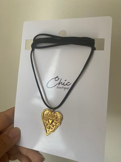 COLLAR ECOCUERO CORAZÓN GRANDE