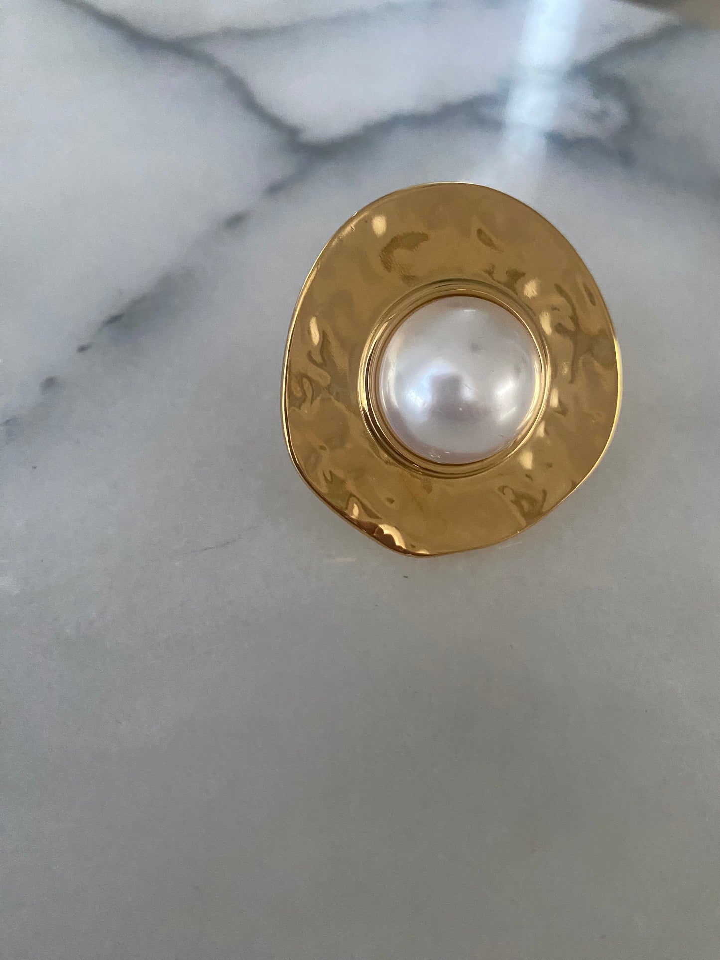 ANILLO ASYMMETRICAL PEARL