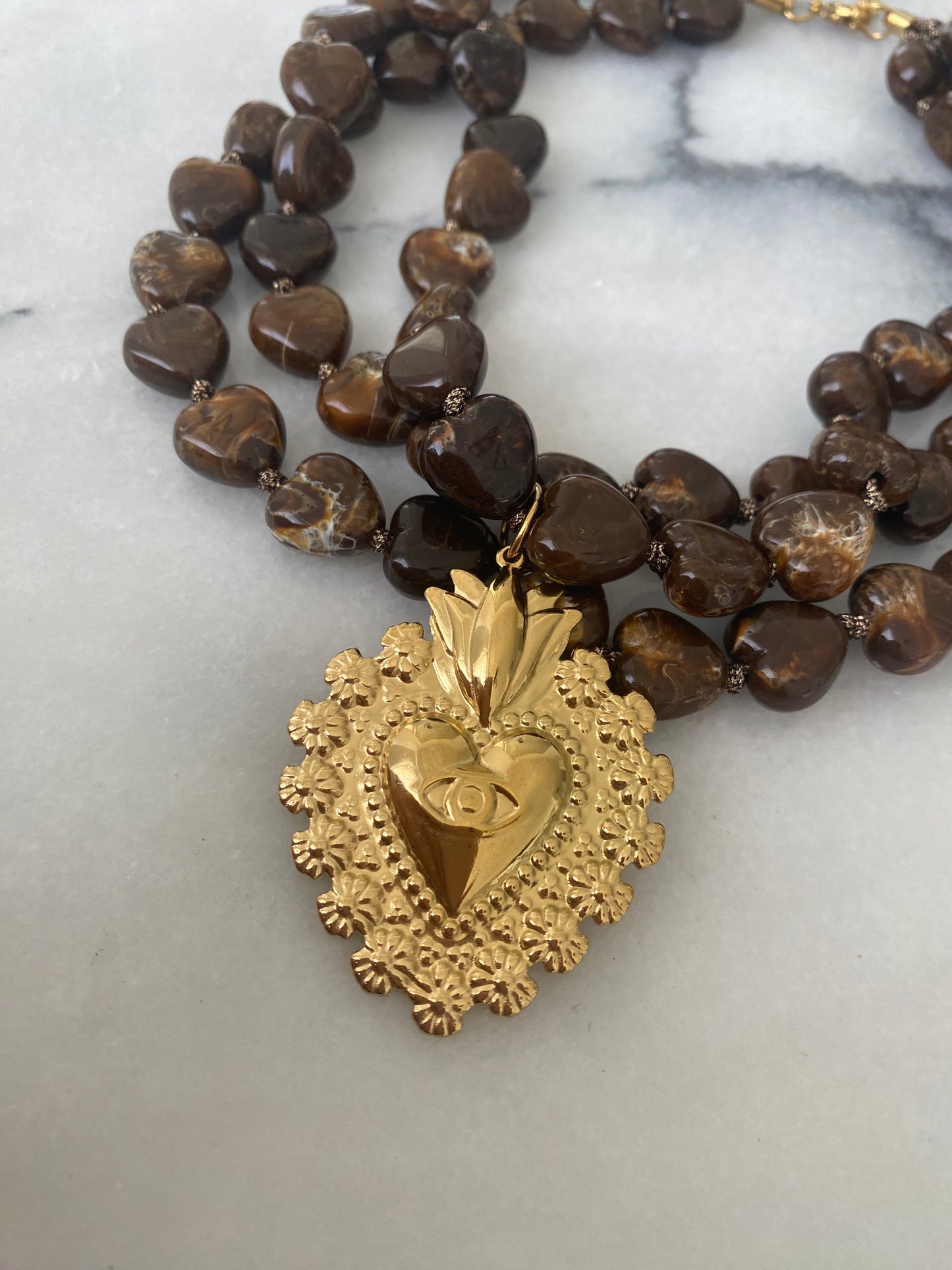 COLLAR DE PIEDRAS HEART QUEEN