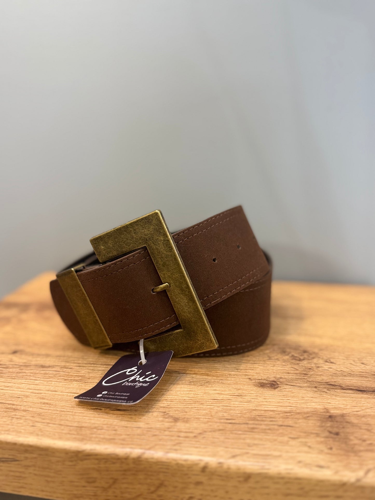 CINTURÓN GAMUZADO MAXI HEBILLA CAFÉ