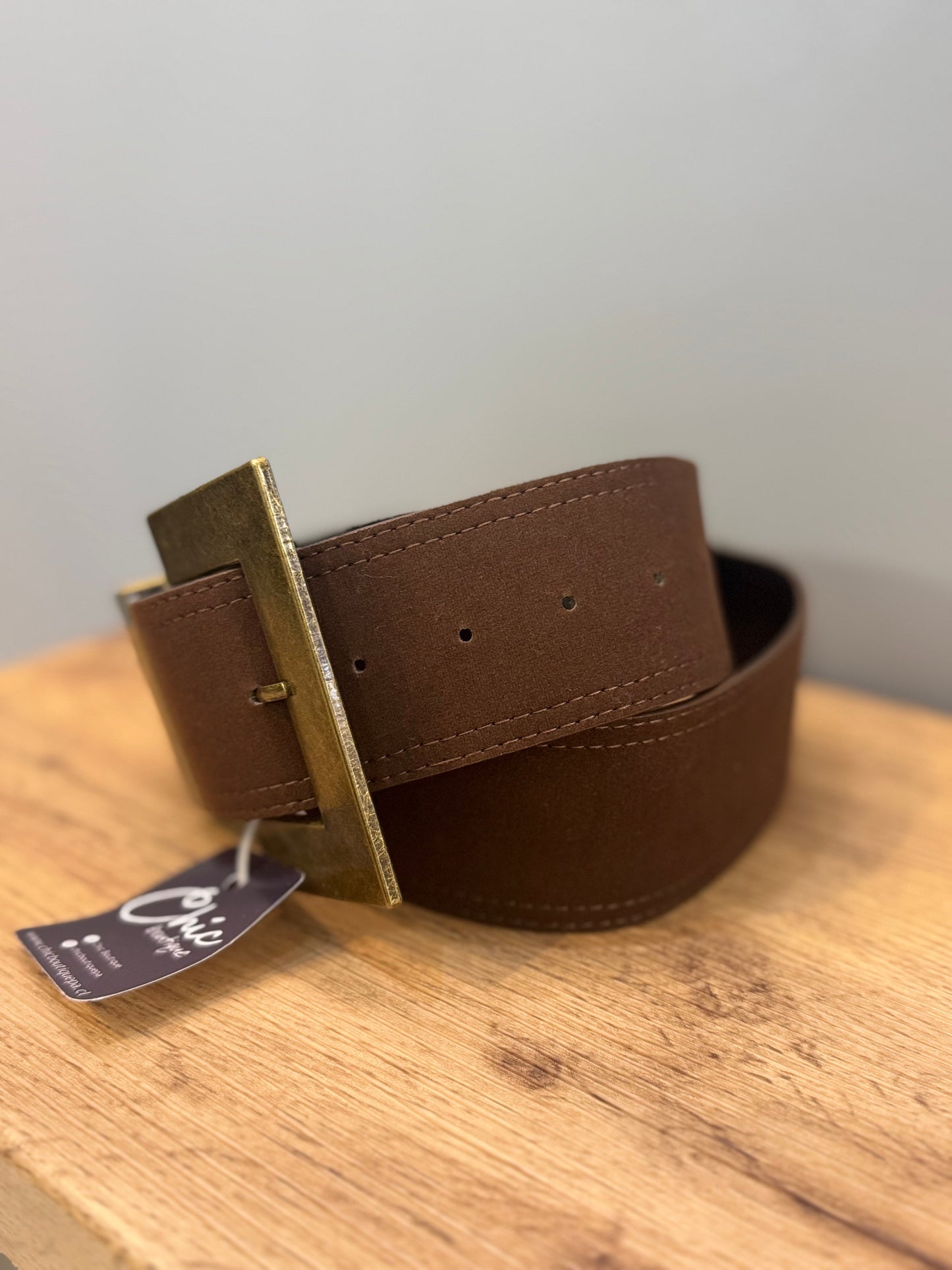 CINTURÓN GAMUZADO MAXI HEBILLA CAFÉ