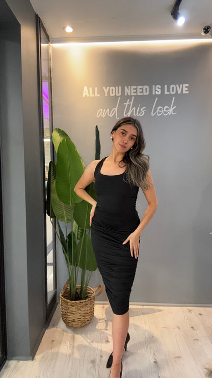 VESTIDO MIDI NEGRO