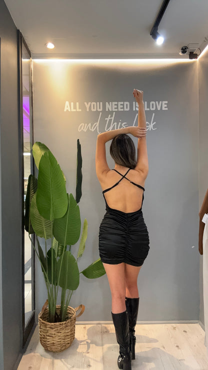 VESTIDO SATINADO NEGRO