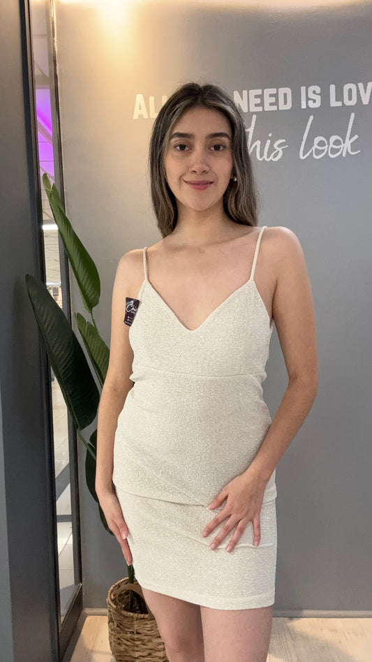 VESTIDO BRILLOS CON ESPALDA CAIDA