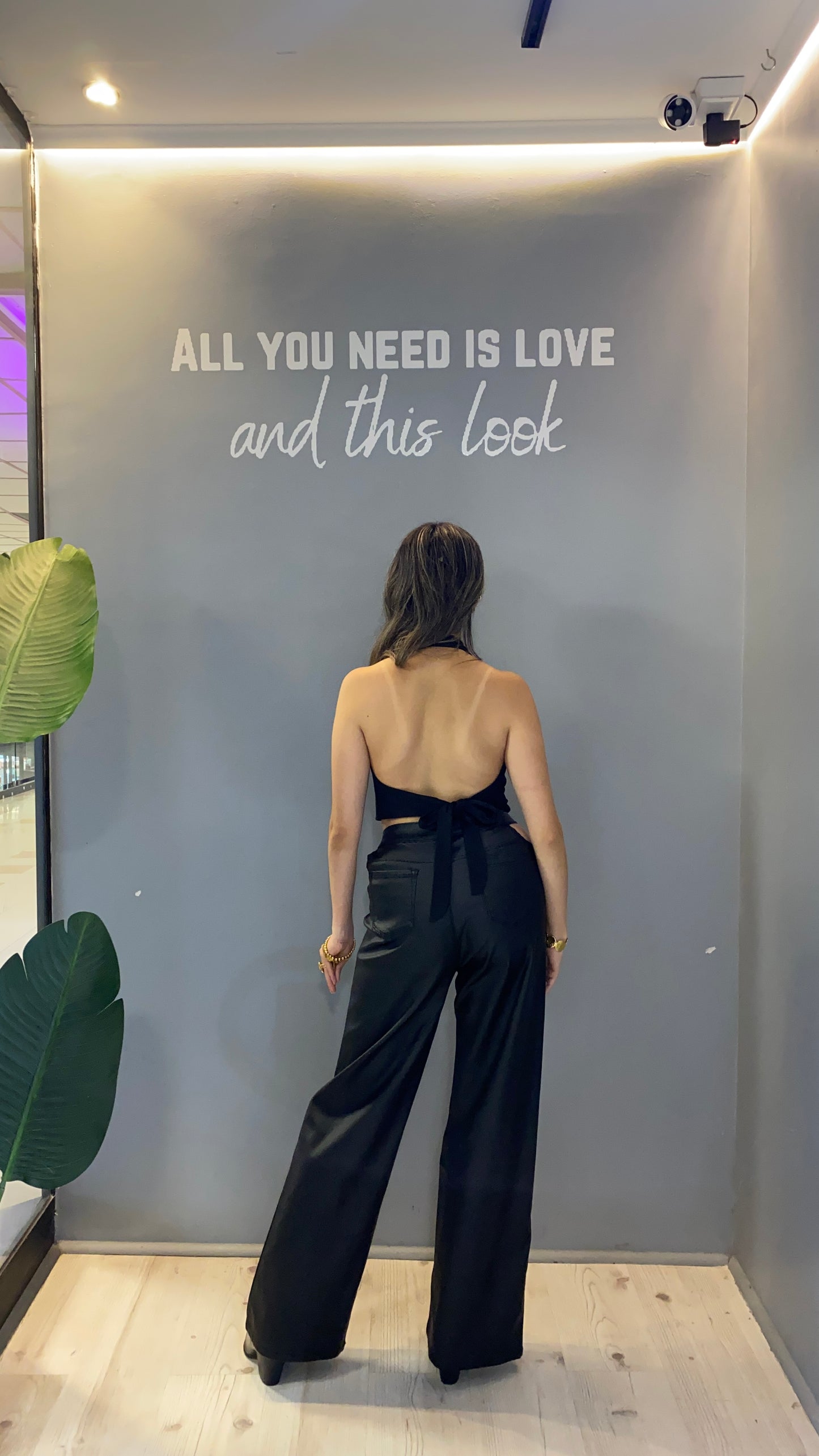 PANT ECOCUERO NEGRO