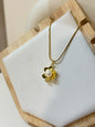 COLLAR DE FLOR CON PERLA