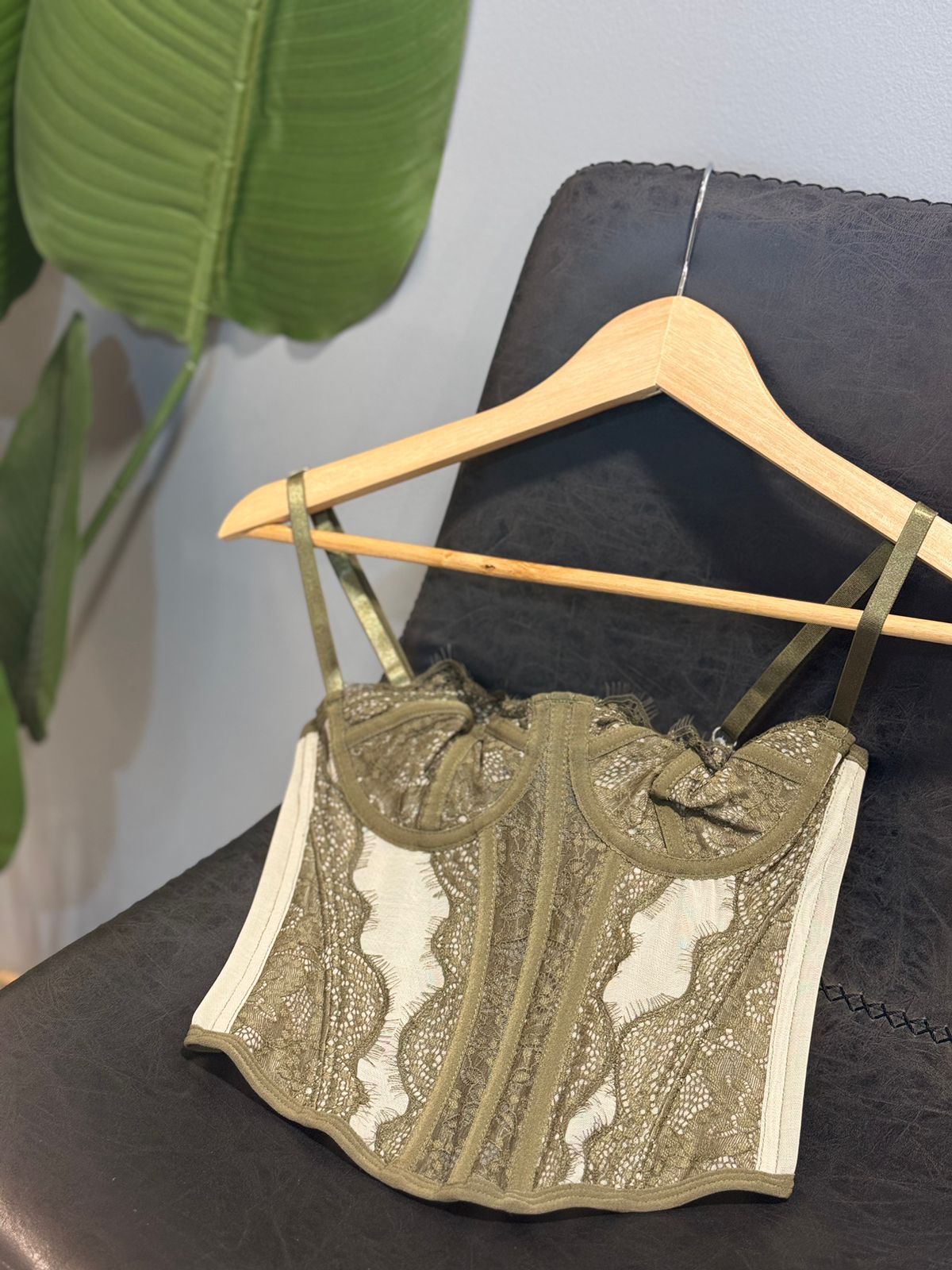 CORSÉ MILIPILI VERDE CON TRANSPARENCIA