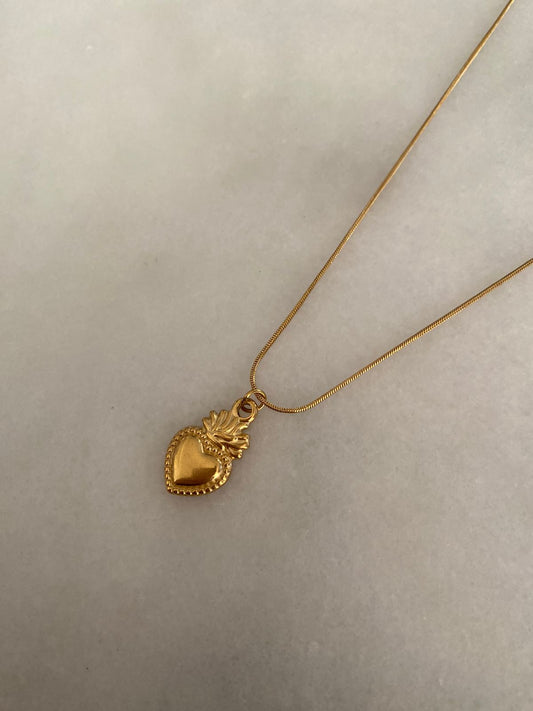 COLLAR FIRE HEART