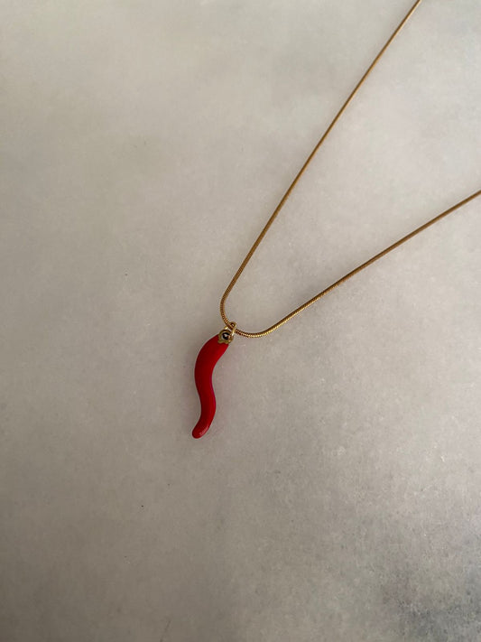 COLLAR SPICY CHILI RED