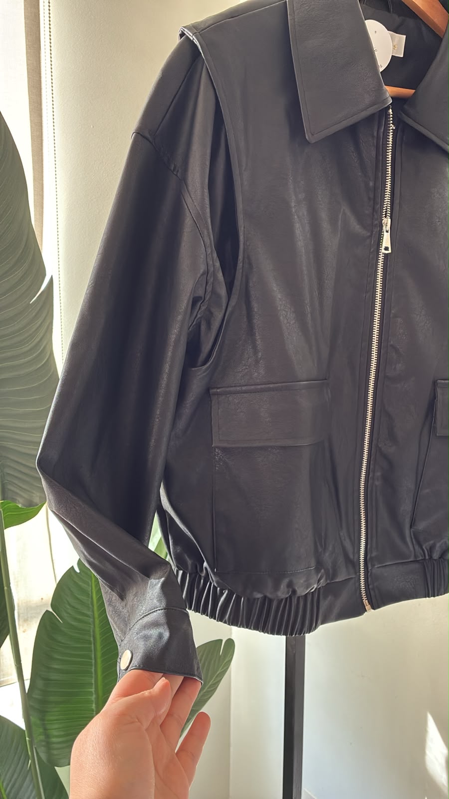 CHAQUETA ECOCUERO NEGRO